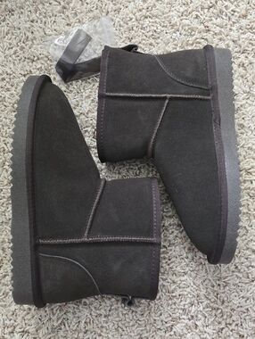 New Dream Pairs Brown Ankle Boots (Like Uggs) Fuzzy Inside - 7.5